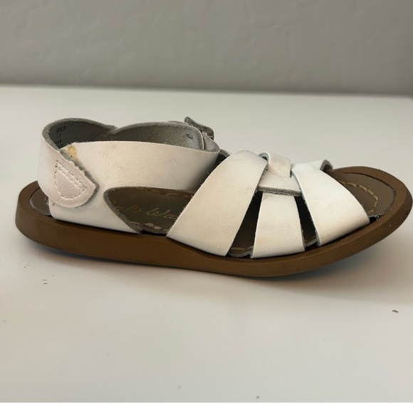 🐚SUMMER STAPLE • SaltWater Sandals • Size 7 (Toddler) - Picture 5 of 7